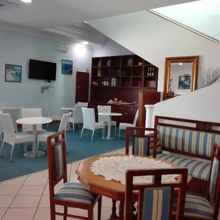 Mare Hotel